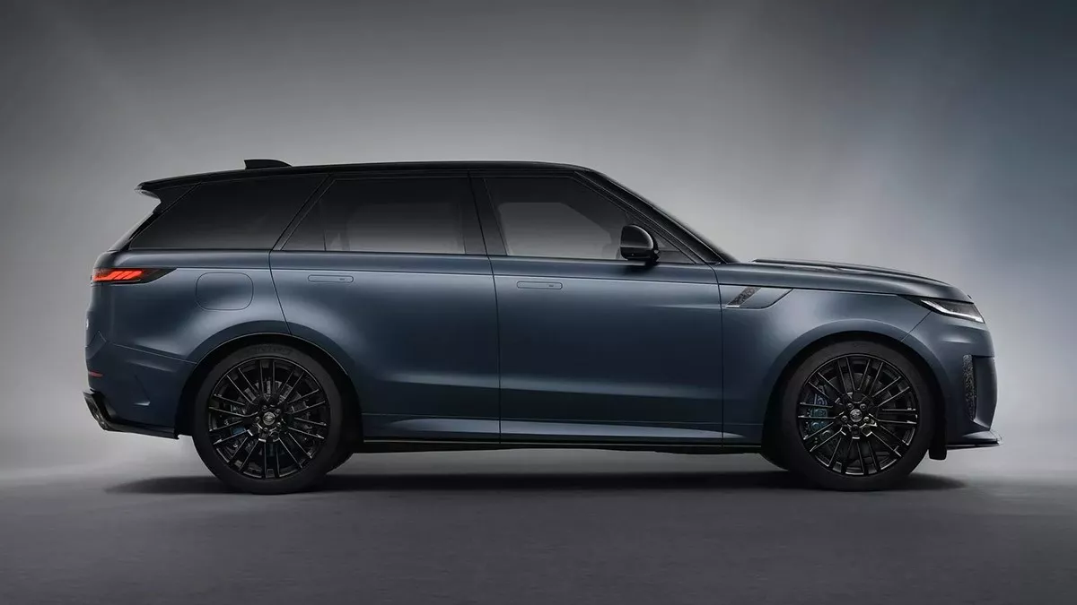 240808110359_RANGE-ROVER-SPORT-SV-TWO-1