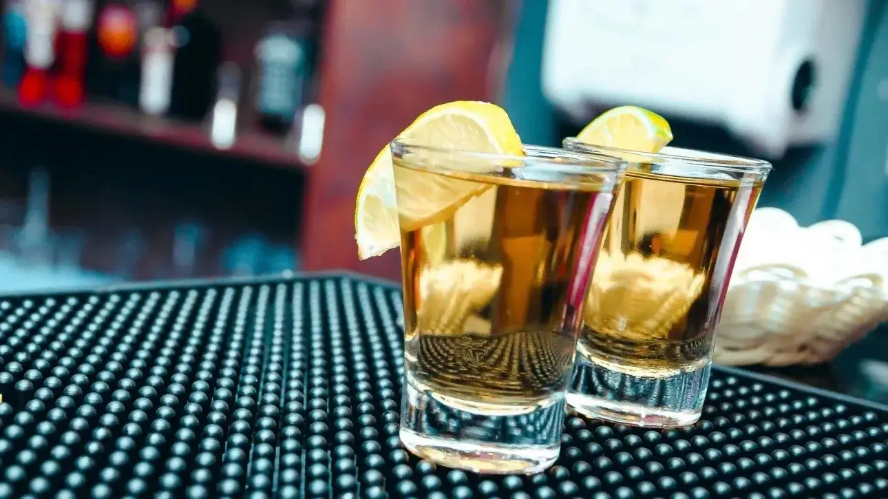 ALCOOL