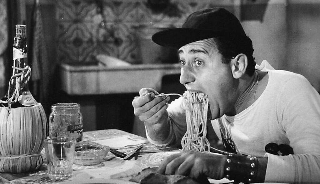 alberto-sordi-scena-degli-spaghetti-un-americano-a-roma-1954-80e06c-1024