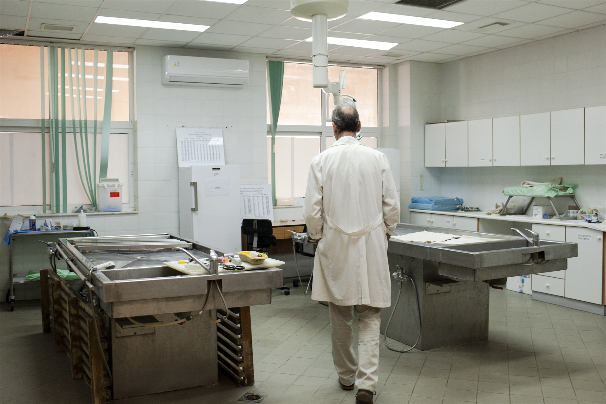 bba76756098c37047dd8681e87b0f5c0_Phot-ANTONES-PASBANTES-IATRODIKASTES