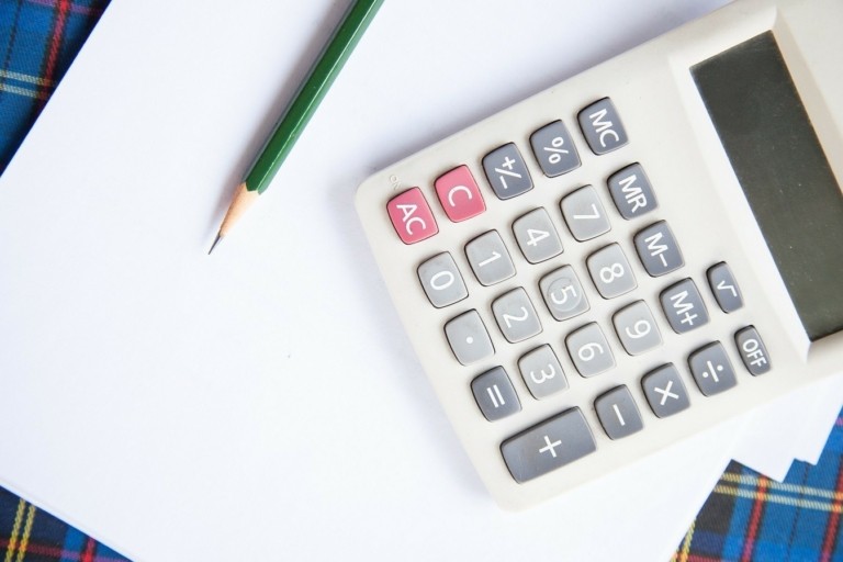calculator-6777777-768x512