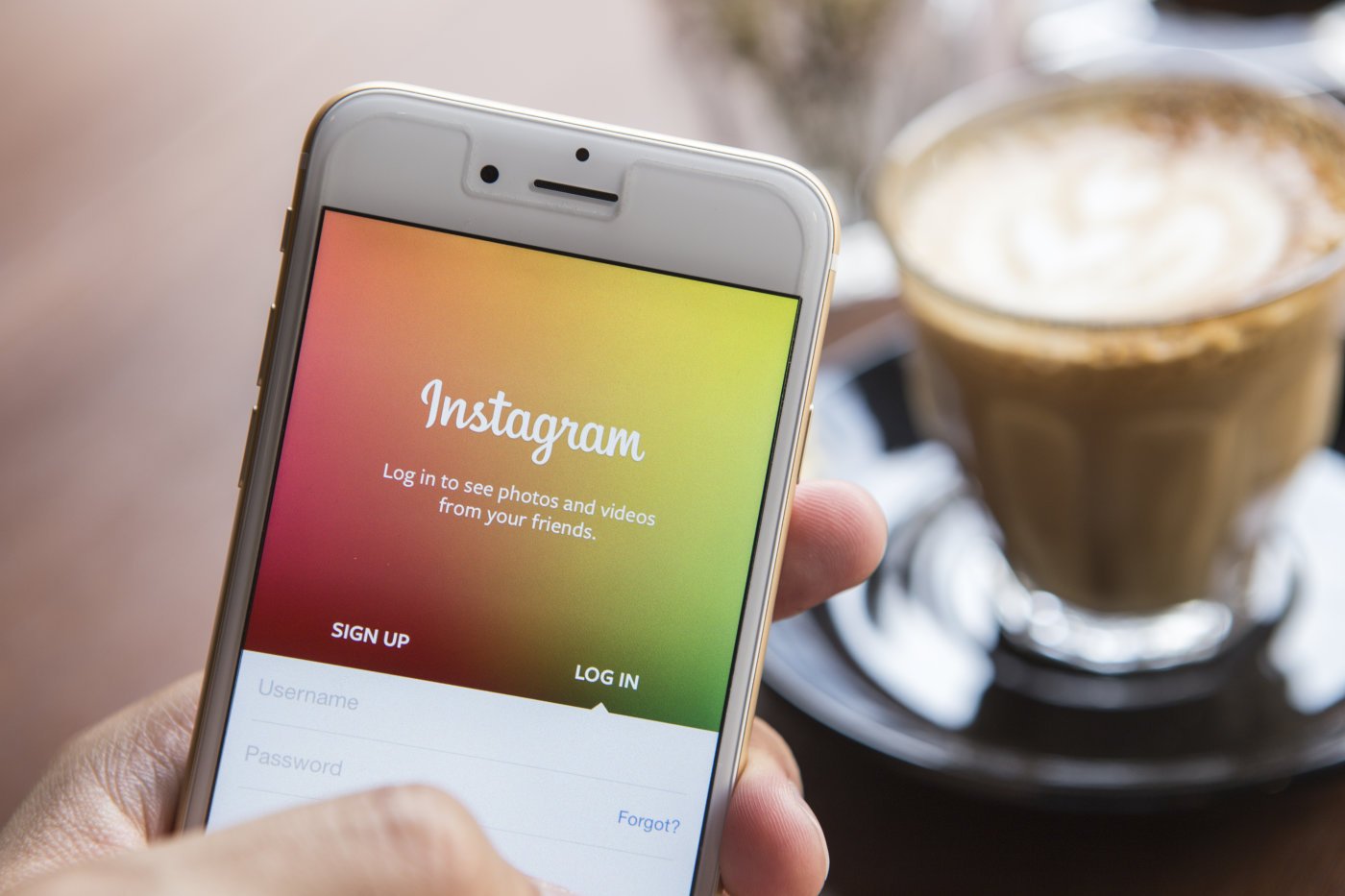instagram-application-using-apple-273074072