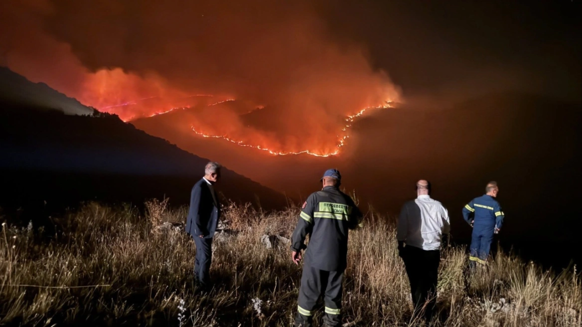 mixcollage-28-jul-2025-05-55-am-9625