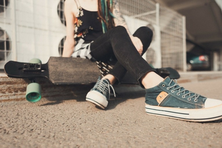 teenager-Free-768x512