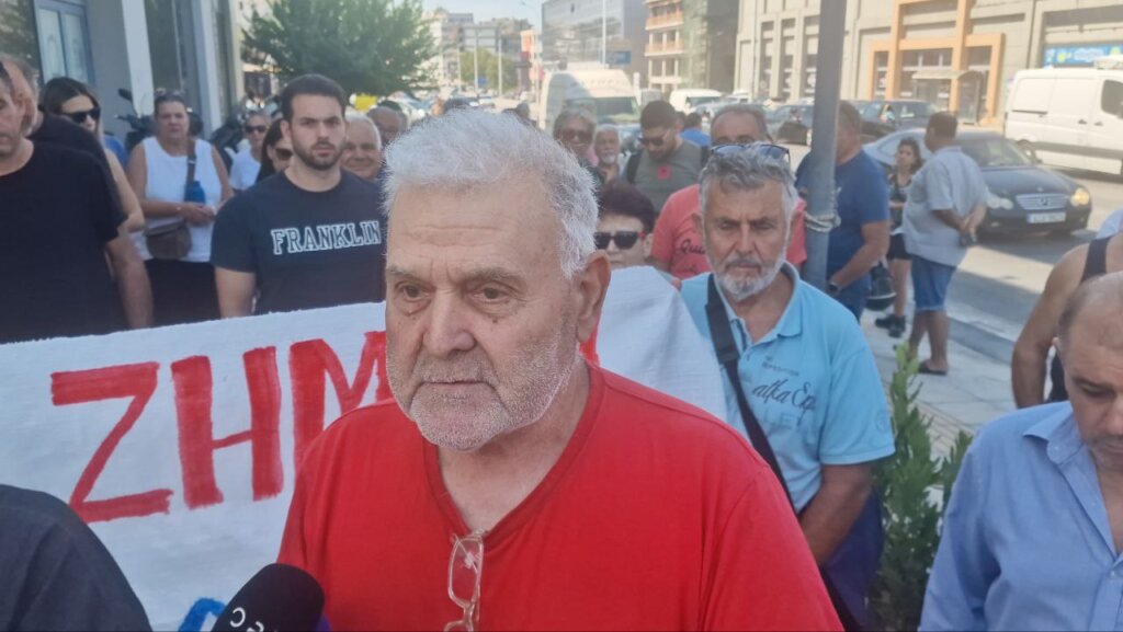 8 nikos stayropoylso