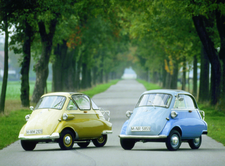 BMW-Isetta-Standard-und-BMW-Isetta-Export-768x567