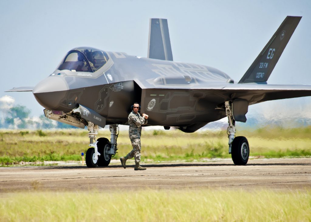 F35-1024x731