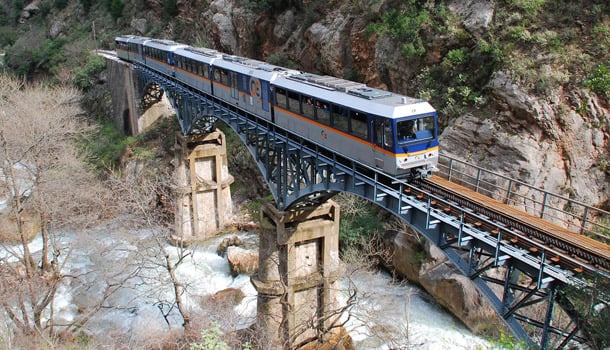 Ώρες αγωνίας για επιβάτες του Οδοντωτού που κάλεσαν το 112 – Ξέμεινε και πάλι από βλάβη