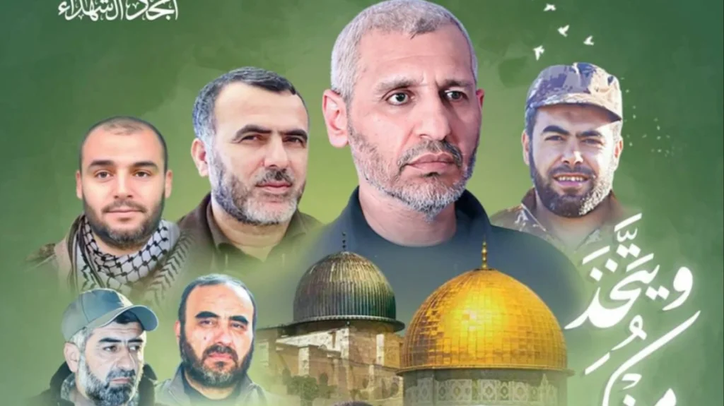 mixcollage-31-aug-2025-02-13-am-341