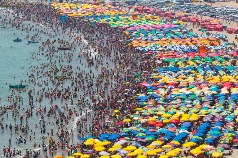 overtourism-768x512