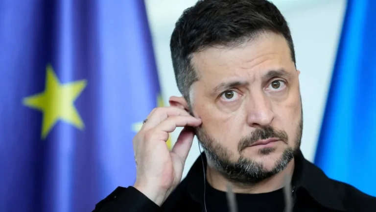 Ζελένσκι: Οι διαπραγματευτές της Ουκρανίας για το ειρηνευτικό σχέδιο επιστρέφουν στο Κίεβο