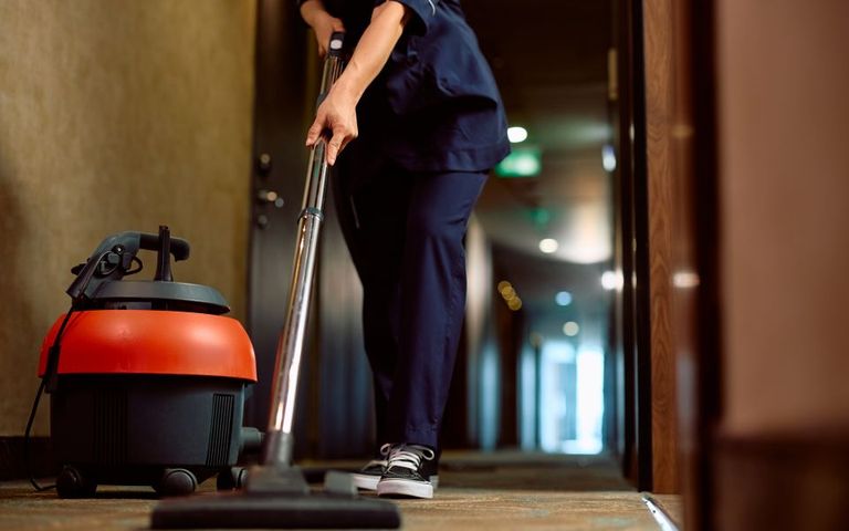 hotel_work_shutterstock-768x480
