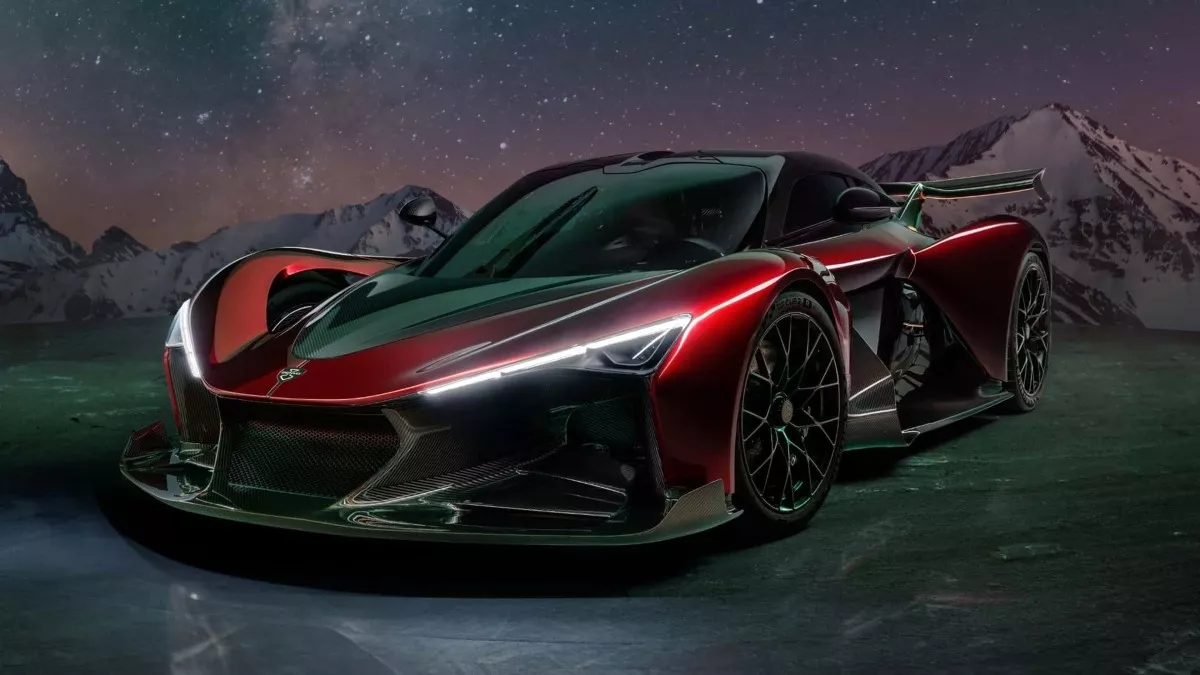 250827160250_zenvo-aurora-night-shoot