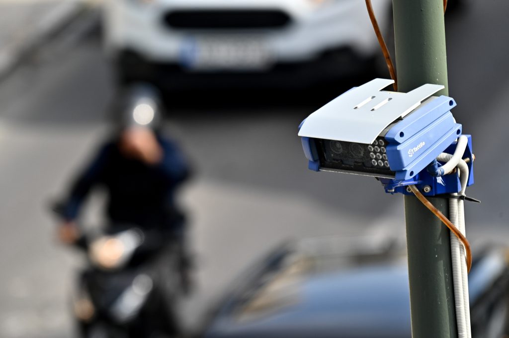Έρχεται ο «ΟΔΥΣΕΑΣ»: Χιλιάδες κάμερες AI και στο εθνικό δίκτυο θα «σκανάρουν» οδηγούς και θα στέλνουν κλήσεις στο κινητό! – Κάμερες και για drones!