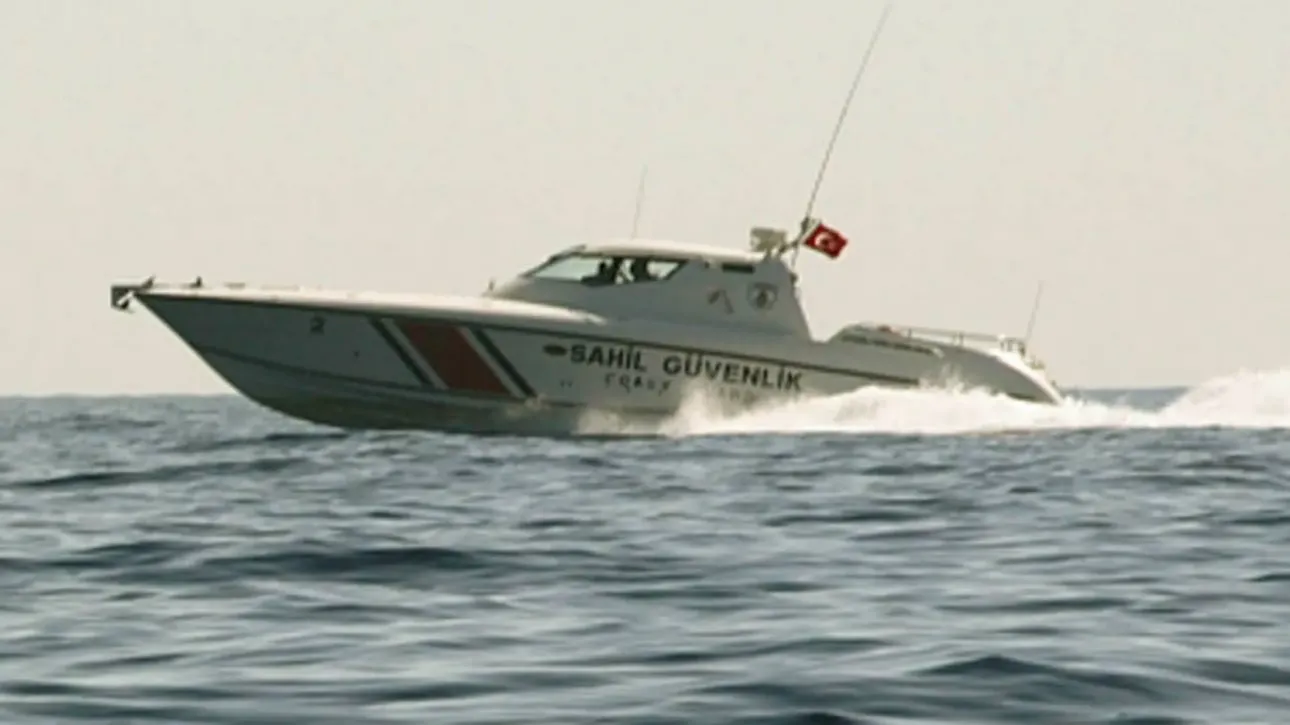 951477