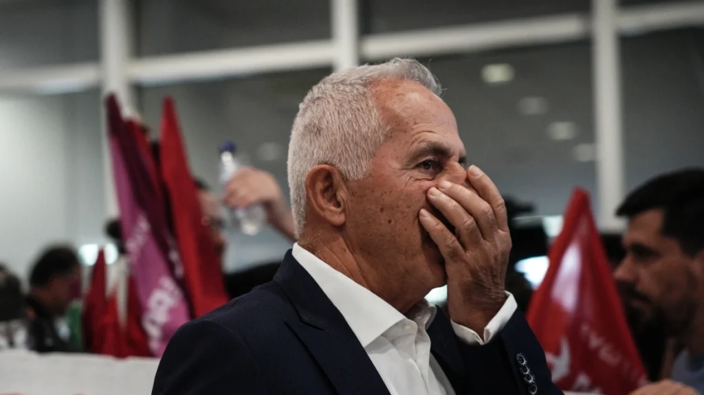 apostolakis-stoliskos