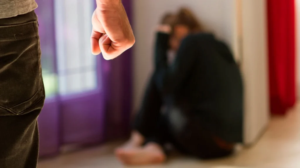 kakopoiisi-gynaika-mak