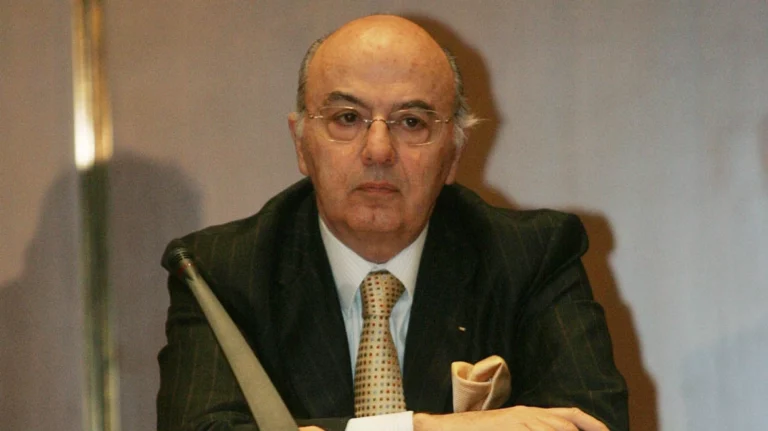 Πέθανε ο Λάμπης Νικολάου – Θρήνος στον ελληνικό αθλητισμό nikolaou-