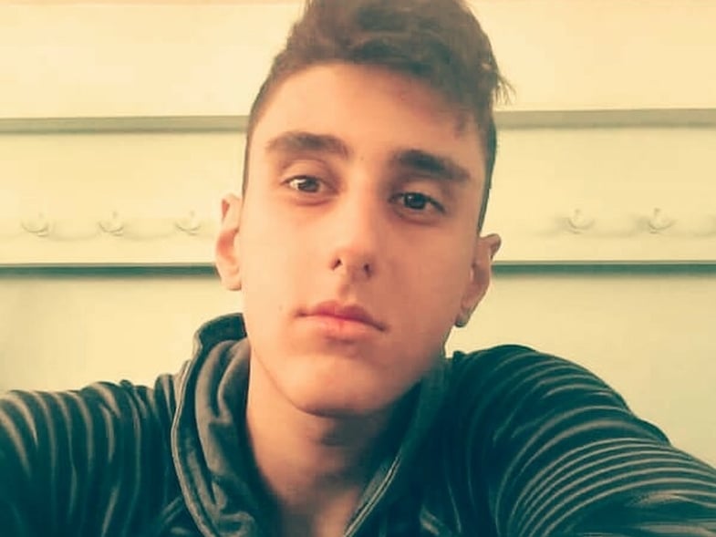 Αυτό είναι το παλικάρι από την Πάτρα που έχασε την ζωή του στην Φωκίδα - 4 νεκροί στον δρόμο - καρμανιόλα nknajixwwt68fe8fc99a5c8