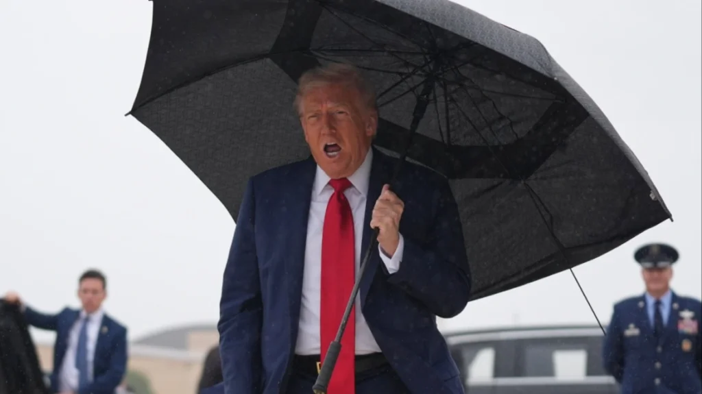trump_obrella