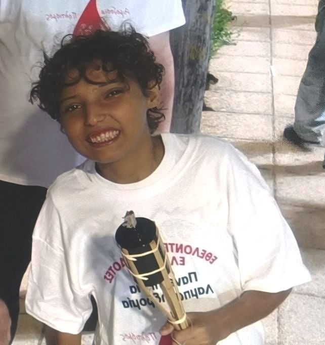 1000124987-642x1536-1