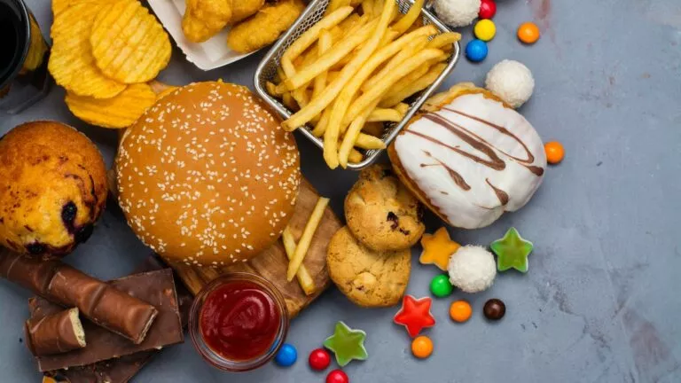 573417244_junk_food-768x432