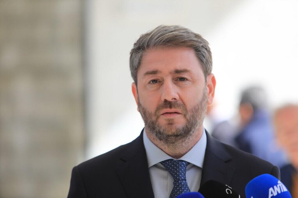 9 ανδρουλακης