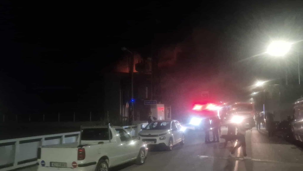 dc9e230a-f5d8-486b-af47-a41b4f8af251