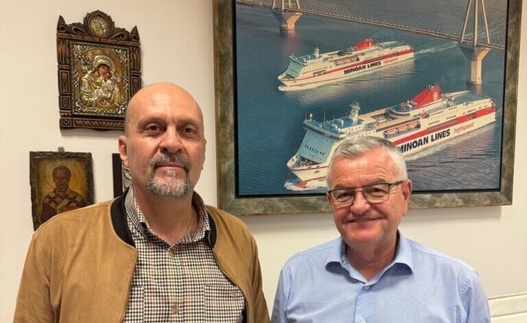 Ο Βασίλης Κανελλόπουλος με τον Αντώνη Κουνάβη