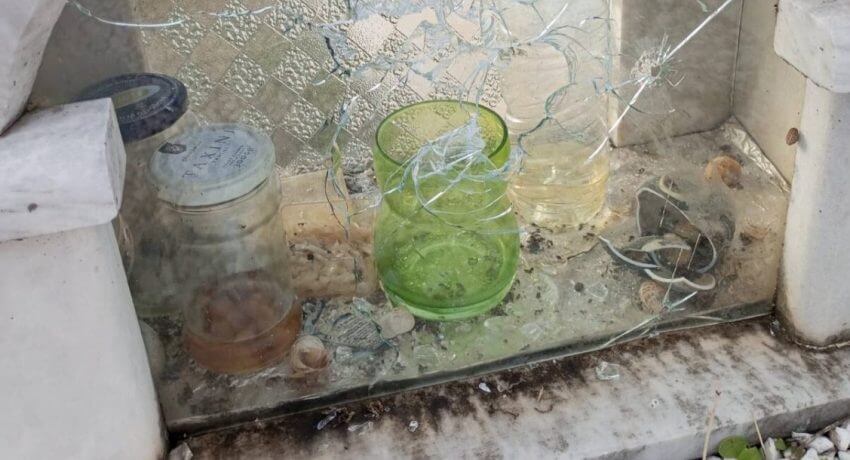 vandalismoi-2-e1762104749262-re726ysseloskh10t0b2j9md6328uwdpvkepbtj8fs