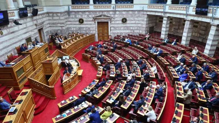 Ώρα του Πρωθυπουργού για την ακρίβεια: Ο Μητσοτάκης απαντά την Παρασκευή σε ερώτηση Ανδρουλάκη