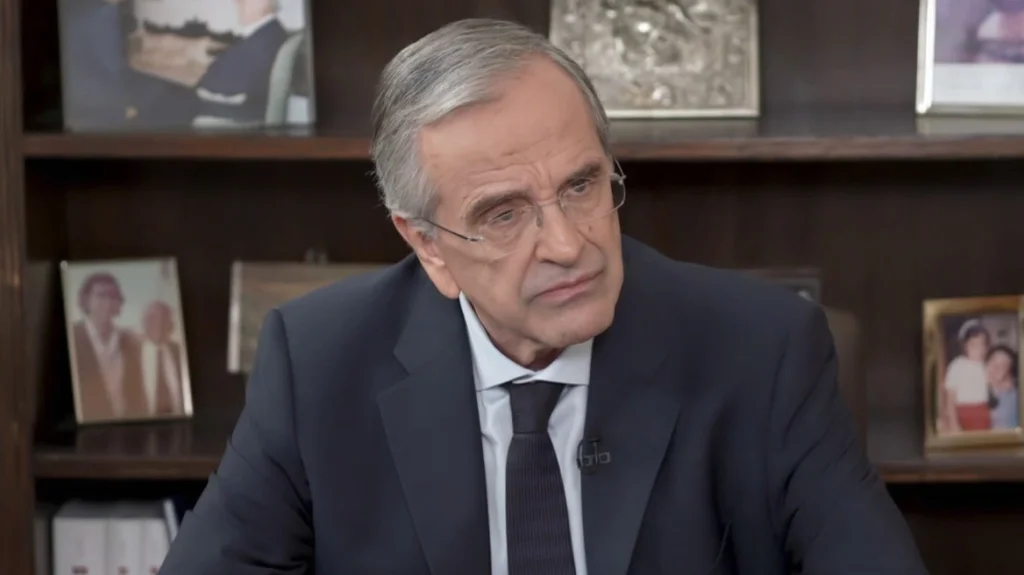 Σαμαράς κατά Μητσοτάκη: Έχει μετατρέψει τη ΝΔ σε Σημιτικό ΠΑΣΟΚ με μπλε χρώμα xrwma-samaras