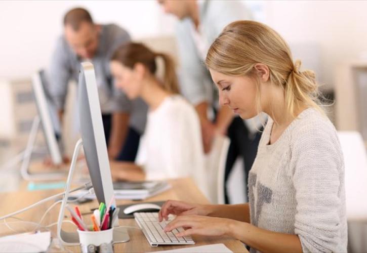 ypallilos-grafeio-idiotikos-tomeas-etaireia