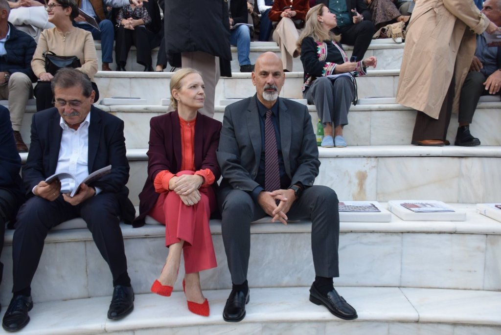 Χαράλαμπος Μπονάνος για Ρωμαϊκό Ωδείο: Η συνεργασία …κάνει θαύματα Χαράλαμπος Μπονάνος για Ρωμαϊκό Ωδείο: Η συνεργασία …κάνει θαύματα