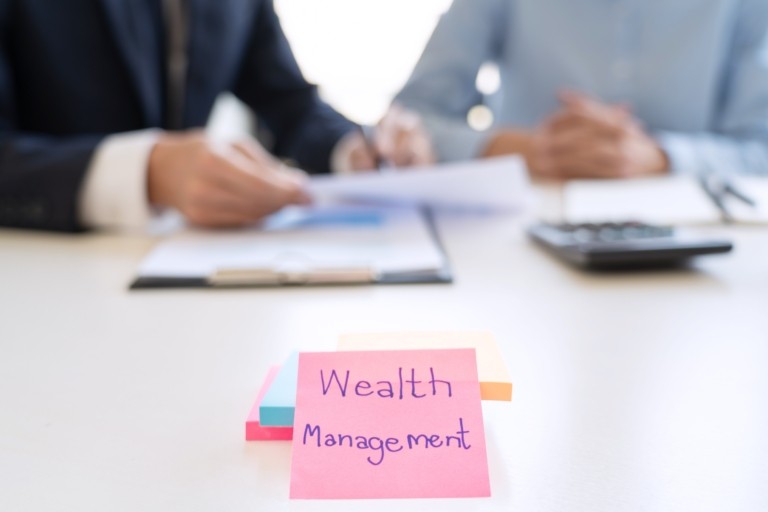 Στα hotspots της διαχείρισης μεγάλου πλούτου η Ελλάδα (πίνακας)