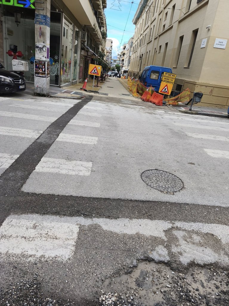 Πάτρα: Εντείνονται οι διαμαρτυρίες για τις καθυστερήσεις στην Κανάρη - φωτό 595125508_122254446026079607_1392962582326992055_n