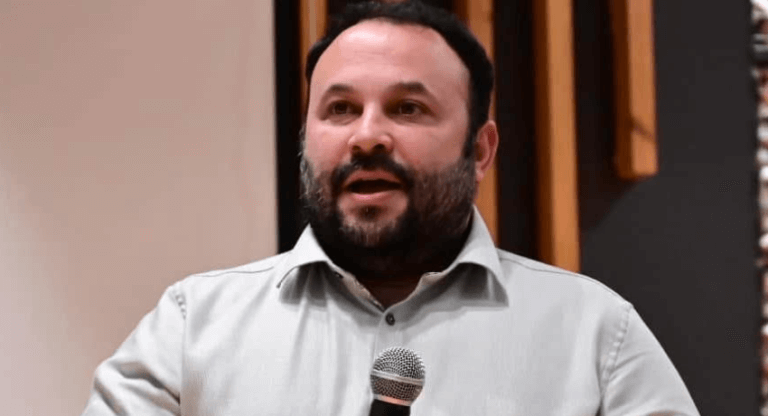 ΝΙΚΟΣ ΜΟΙΡΑΛΗΣ: Κλειστά σπίτια ή κλειστοί δρόμοι;