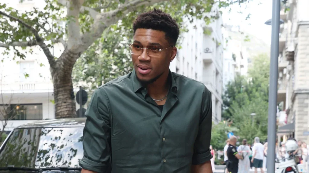 antetokounmpo_maketa