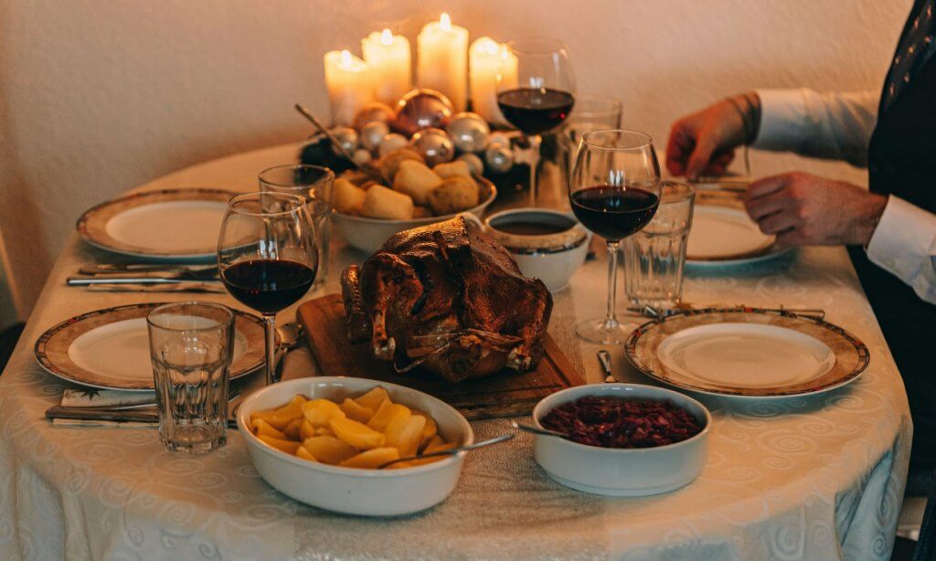 e082662b-xristougenniatiko-trapezi-u