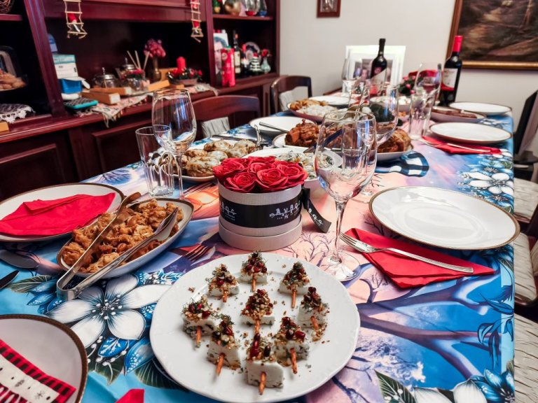 Ακριβότερο από πέρσι έως 7,1% το πρωτοχρονιάτικο τραπέζι