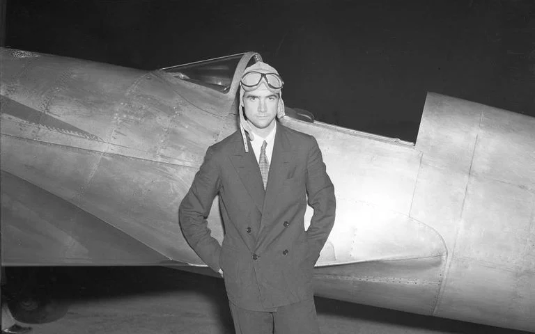 howard_hughes_ap_-768x480
