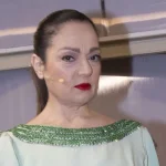 Ελένη Καρακάση: «Είχα καταπιέσει πάρα πολύ την ανάγκη μου να νιώσω τη μητρότητα» Ελένη Καρακάση: «Είχα καταπιέσει πάρα πολύ την ανάγκη μου να νιώσω τη μητρότητα»