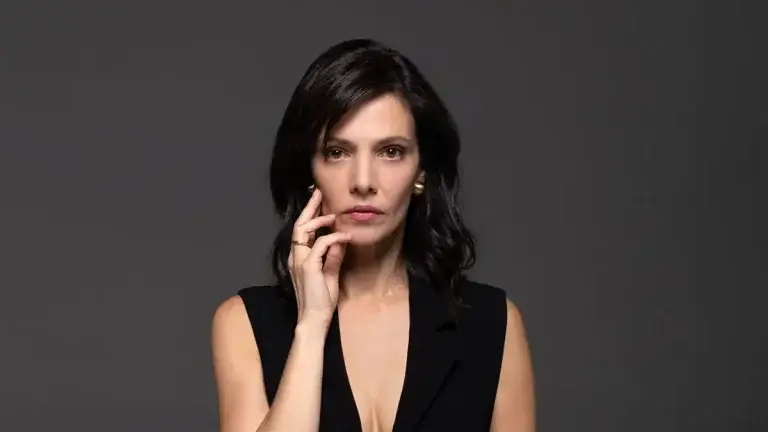 Μαριλίτα Λαμπροπούλου: «Υπάρχει ηλικιακός ρατσισμός, δεν θα ήθελα να καλύψω τη σοφία μου λειαίνοντας κάθε ρυτίδα»