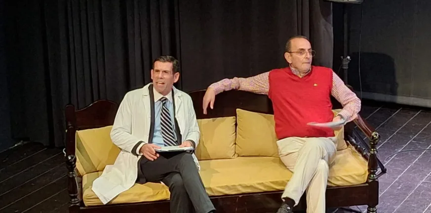 Δείτε φωτο και βίντεο: Η εκπληκτική παρουσίαση του βιβλίου του Κωνσταντίνου Μάγνη parousiasi-magnis4-873x432