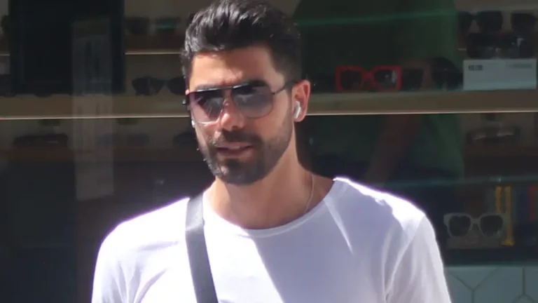 Παναγιώτης Βασιλάκος: «Όταν ήμουν στο Bachelor, έβγαιναν παρουσιαστές και έλεγαν ότι ο πατέρας μου είναι ηθοποιός»