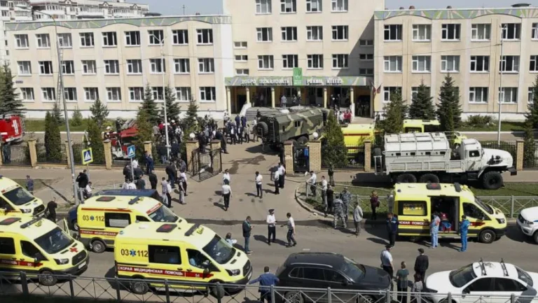 Μόσχα: Ένας 10χρονος μαθητής έχασε τη ζωή του από επίθεση με μαχαίρι που δέχτηκε από άλλον μαθητή σε σχολείο