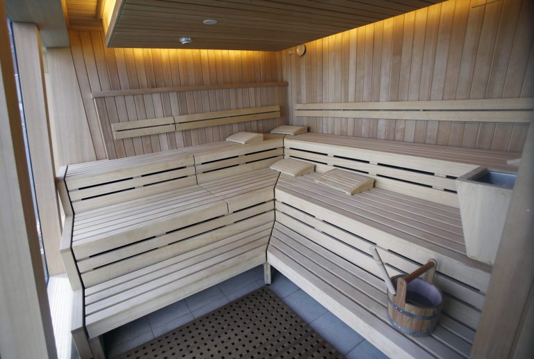 Τραγικός θάνατος για ζευγάρι που παγιδεύτηκε μέσα σε σάουνα στην Ιαπωνία