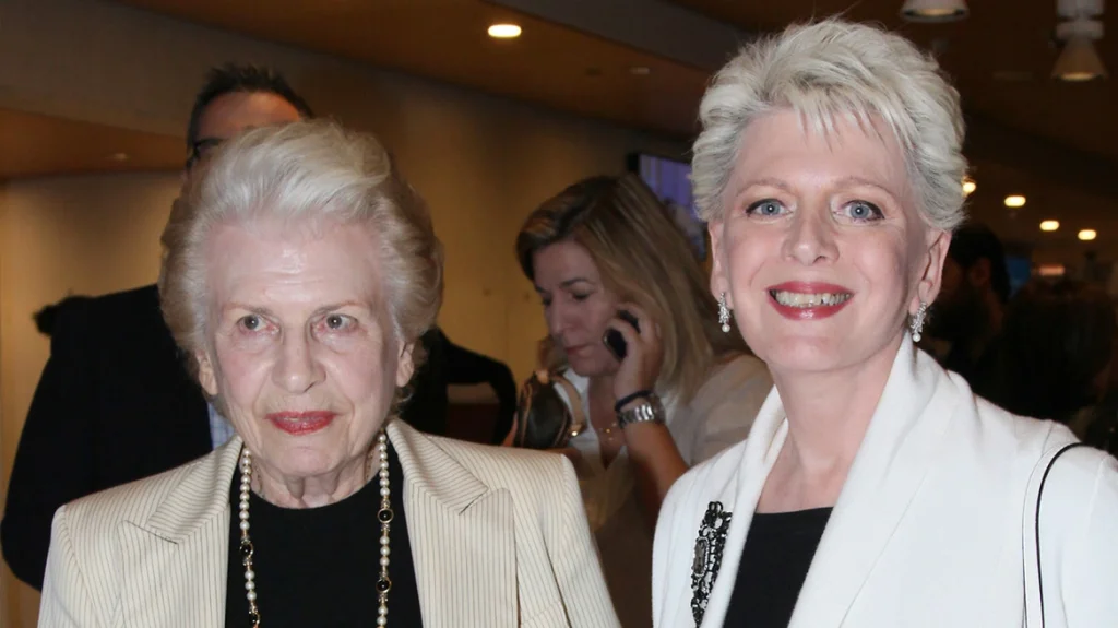 sylva_akrita-ape-xrwma