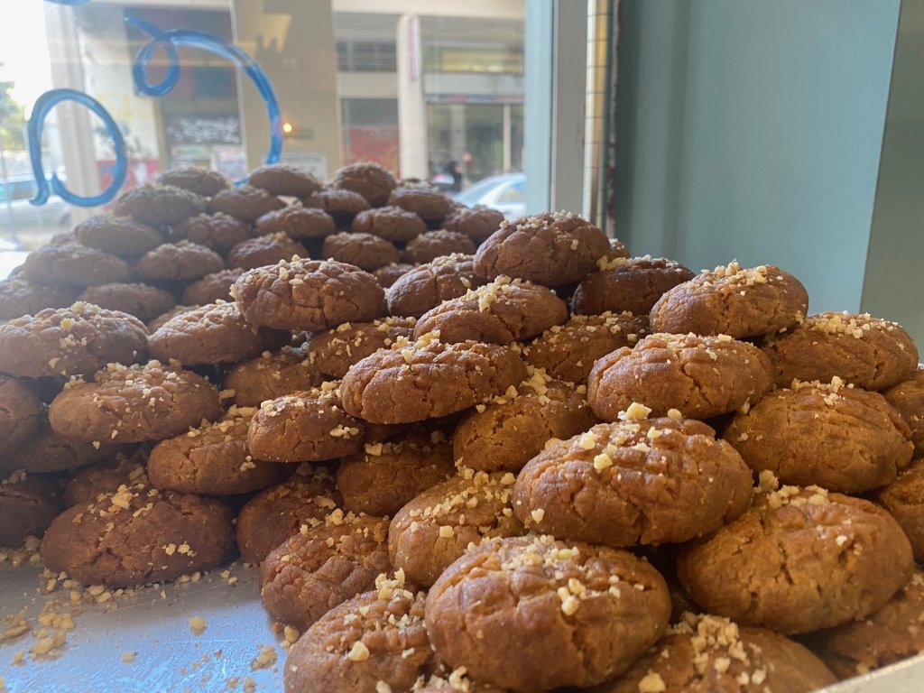 ΜΕΛΟΜΑΚΑΡΑΟΝΑ (1)