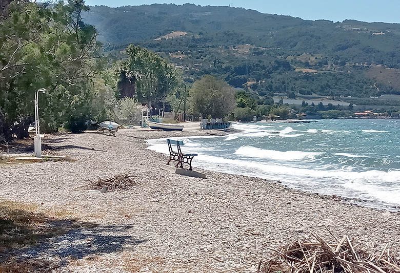 MPOUKA-AKONIA-PARALIA-02-780x533